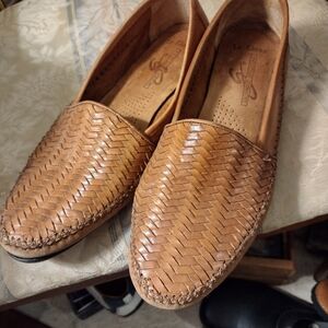 Giorgio Brutini Tan Woven Slip-On Loafers